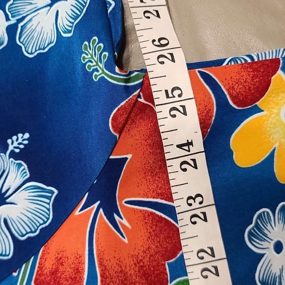 Kennington Ltd. California Mens Tropical Hawaiian Shirt VIBRANT Floral Sz L EUC - Picture 8 of 9